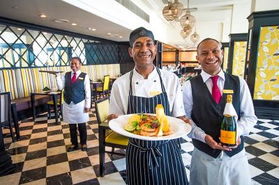 50 Reasons To Travel In Papua New Guinea Service With A Smile At The Grand Brasserie Restaurant, Grand Papua Hotel, Port Moresby Png Tourism Promotion Authority