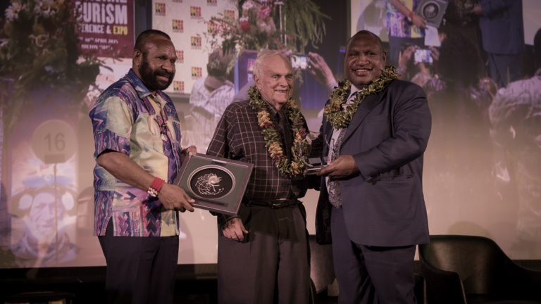 Bob Bates Honoured with Tourism Lifetime Achievement