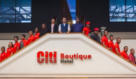 Citi Serviced Apartments Lahara Avenue Staff